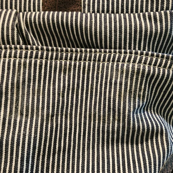 Chic Striped Tote with Brown Leather Details - Picture 11 of 11